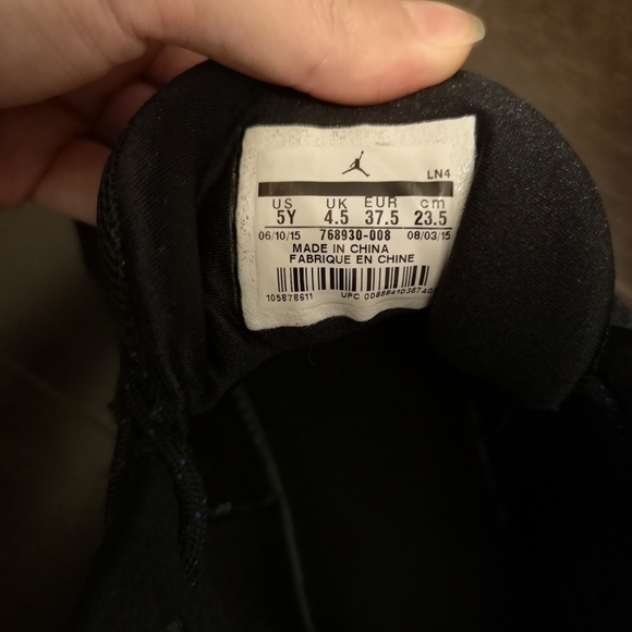 AIR JORDAN - Picture 4 of 5